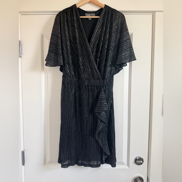 Donna Ricco Shimmering Black Mini Dress